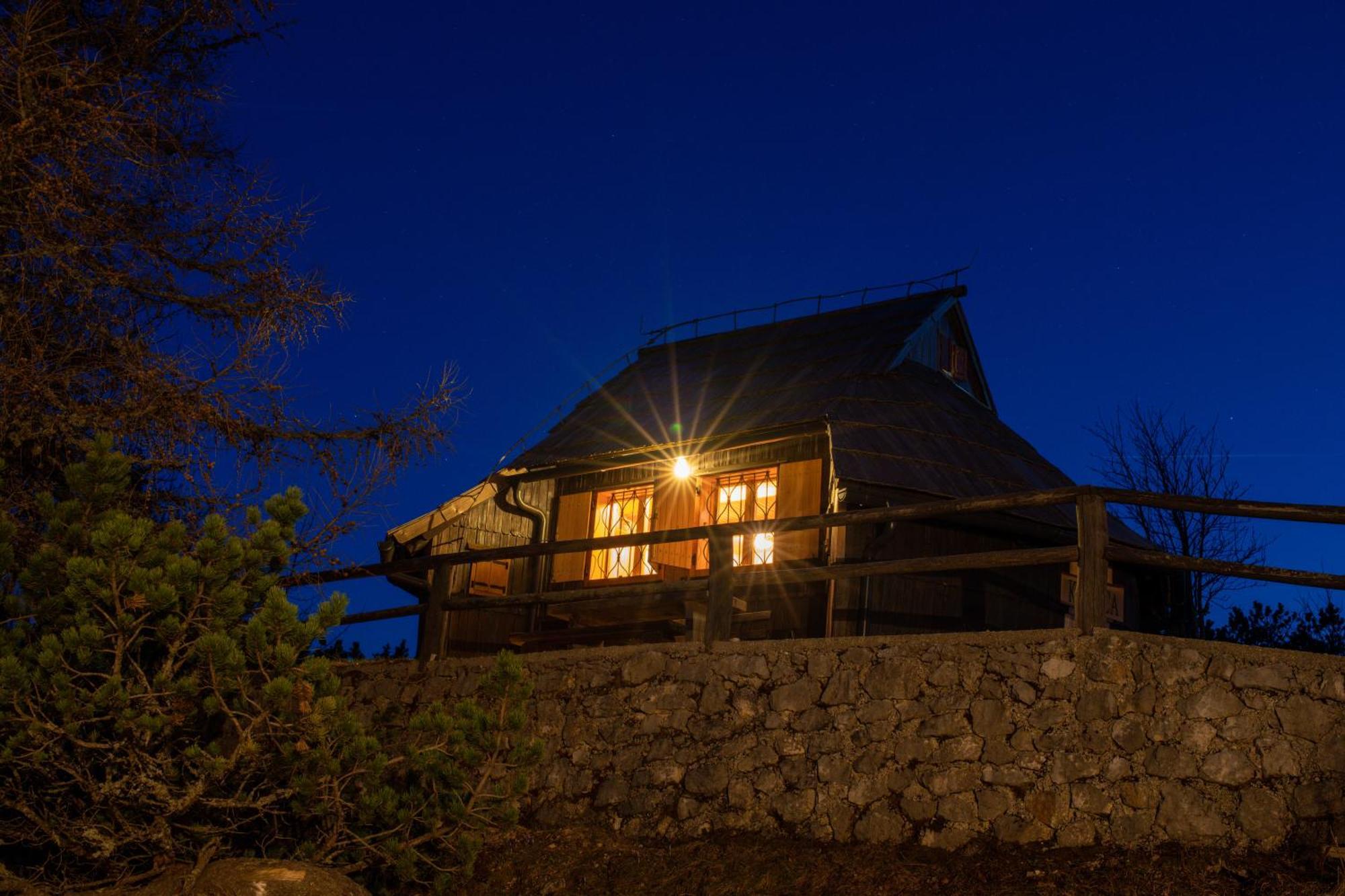 Koca Kronca - Velika Planina Stahovica Exteriér fotografie